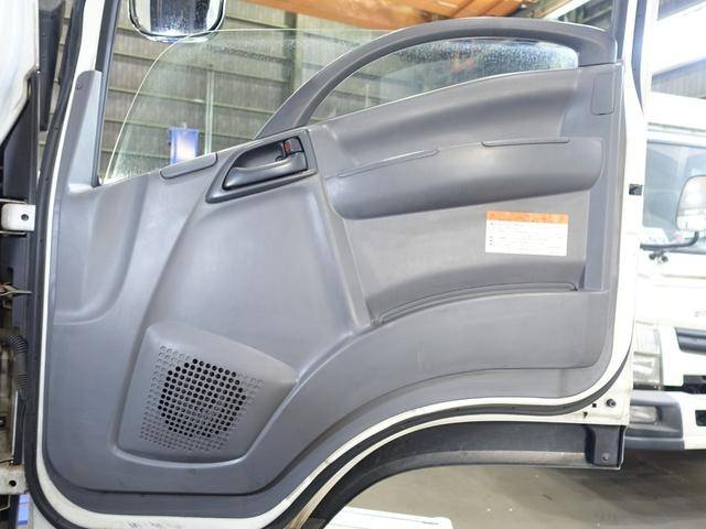 いすゞフォワードパネルウイング中型（4t）[写真36]
