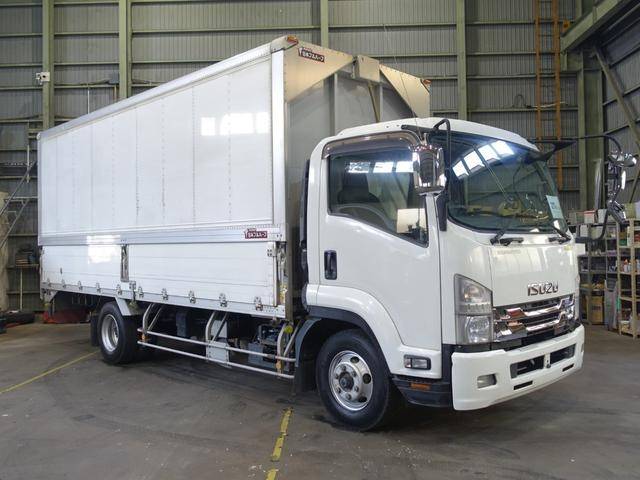 いすゞフォワードパネルウイング中型（4t）[写真40]