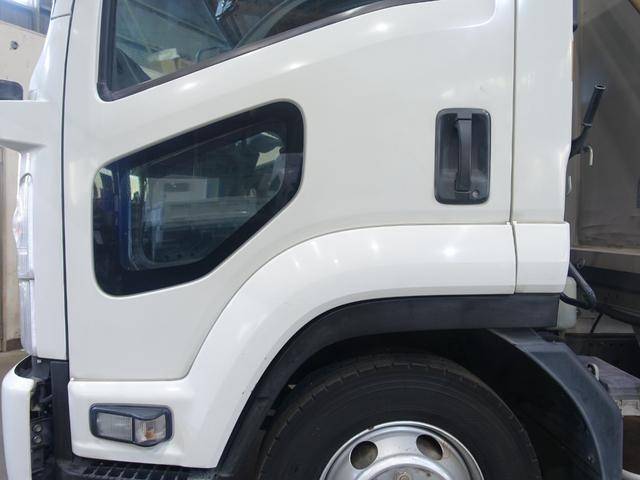 いすゞフォワードパネルウイング中型（4t）[写真08]