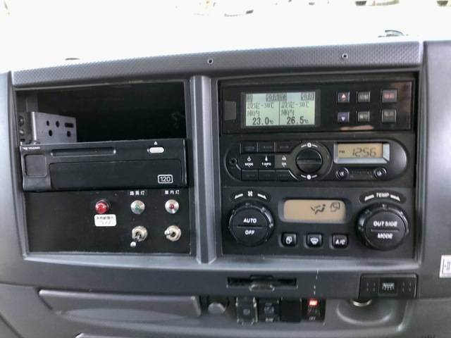 いすゞフォワード冷凍車（冷蔵車）増トン（6t・8t）[写真35]