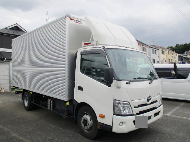 トヨタダイナアルミバン小型（2t・3t）[写真03]