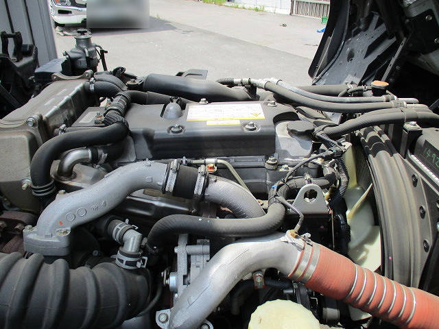 いすゞフォワードアルミウイング中型（4t）[写真10]