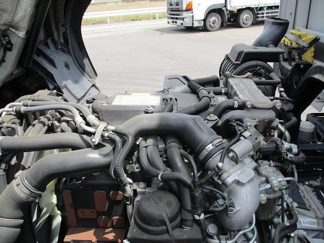 いすゞフォワードアルミウイング中型（4t）[写真11]