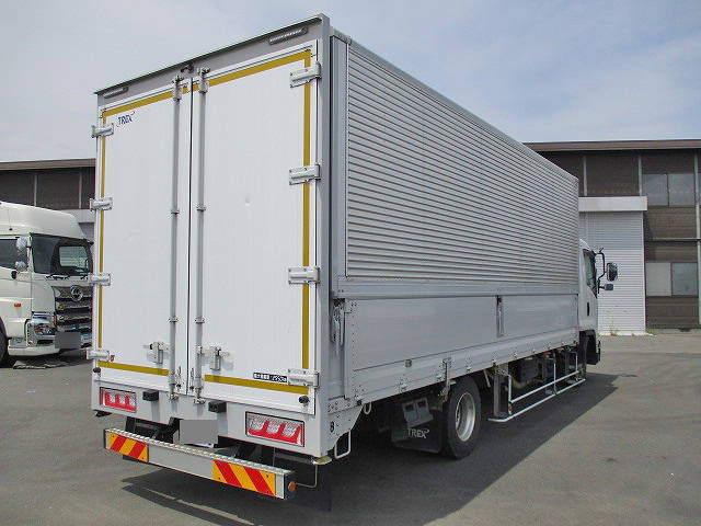 いすゞフォワードアルミウイング中型（4t）[写真02]