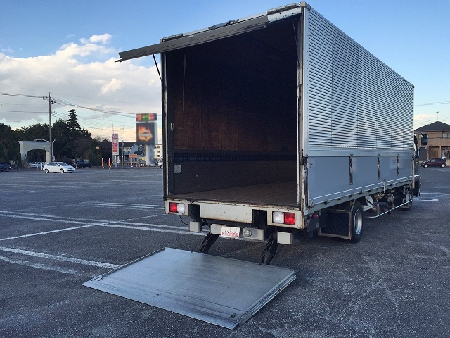 日野レンジャーアルミウイング中型（4t）[写真02]