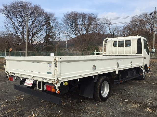 トヨタトヨエース平ボディ小型（2t・3t）[写真02]