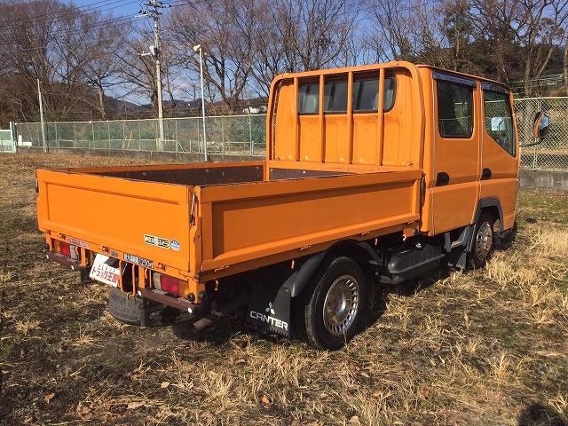 三菱ふそうキャンターガッツダブルキャブ（Wキャブ）小型（2t・3t）[写真02]