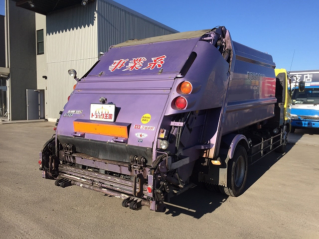 日野レンジャーパッカー車（塵芥車）増トン（6t・8t）[写真02]