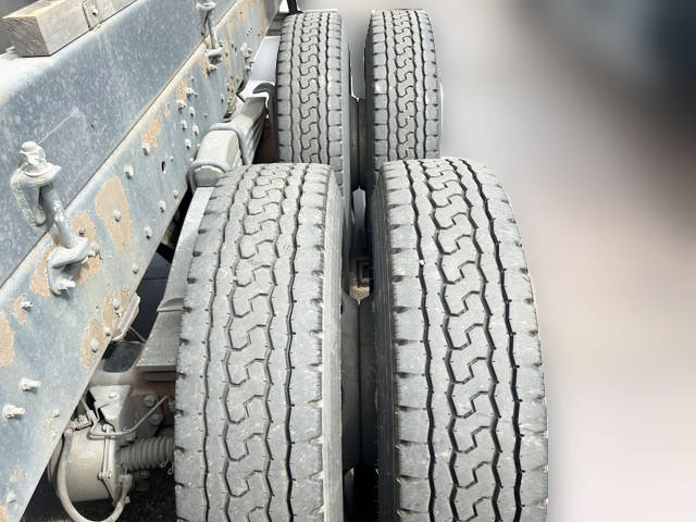 日野プロフィア深ダンプ（土砂禁ダンプ）大型（10t）[写真17]