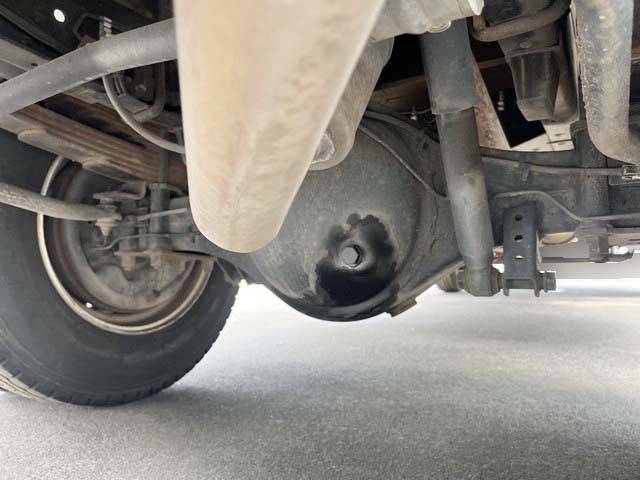 いすゞエルフクレーン3段小型（2t・3t）[写真27]