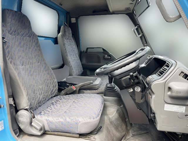 いすゞエルフクレーン3段小型（2t・3t）[写真29]