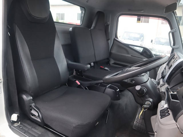 三菱ふそうキャンターセーフティローダー小型（2t・3t）[写真25]