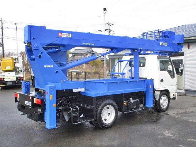いすゞエルフ高所作業車小型（2t・3t）[写真02]