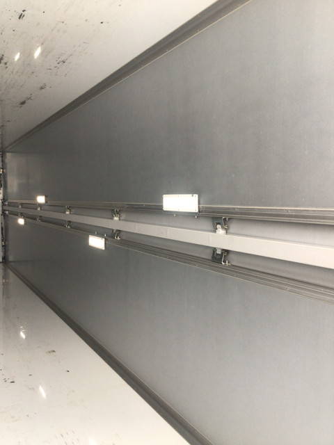 三菱ふそうスーパーグレートパネルウイング大型（10t）[写真19]