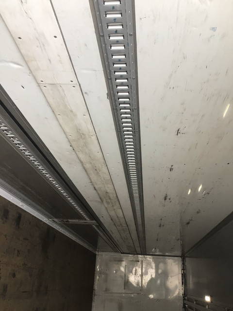 三菱ふそうスーパーグレートパネルウイング大型（10t）[写真21]