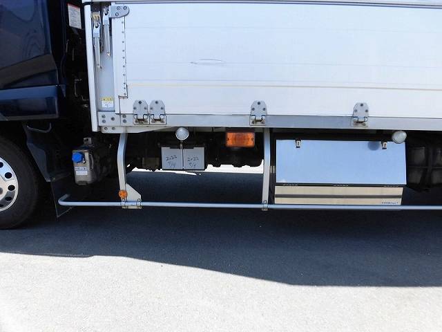 日産コンドルアルミウイング中型（4t）[写真24]