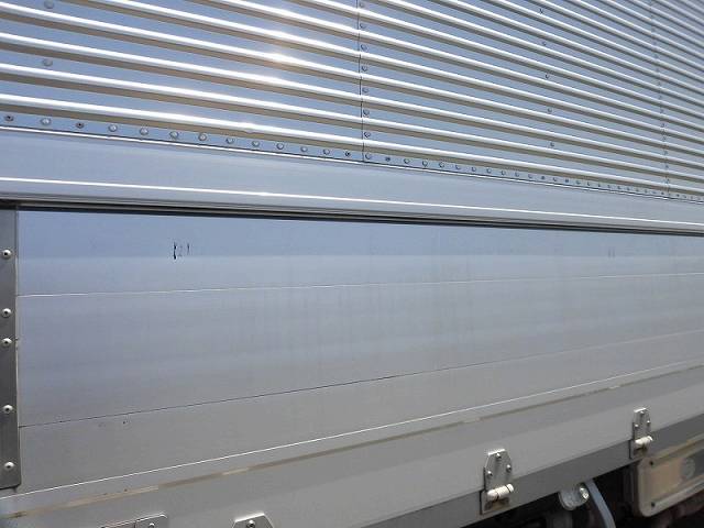 日産コンドルアルミウイング中型（4t）[写真28]