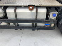 UDトラックスクオントレーラーヘッド（トラクターヘッド）大型（10t）[写真15]