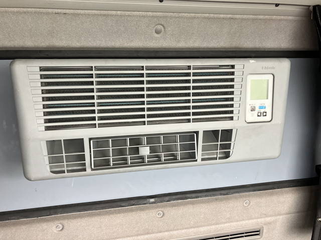 UDトラックスクオントレーラーヘッド（トラクターヘッド）大型（10t）[写真29]