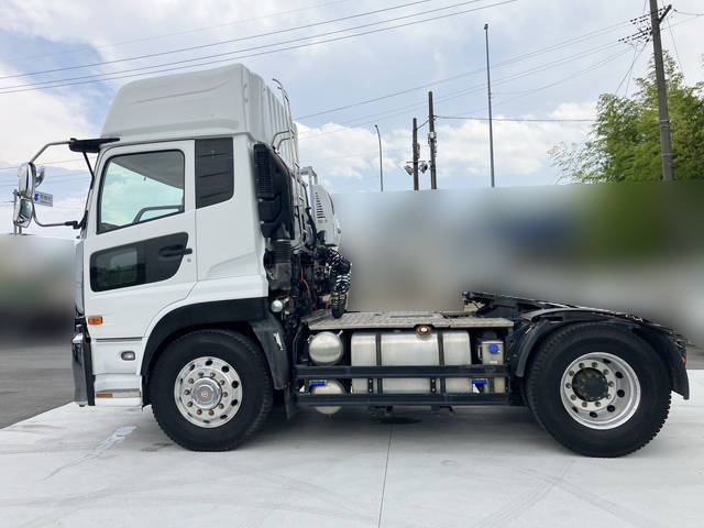 UDトラックスクオントレーラーヘッド（トラクターヘッド）大型（10t）[写真03]