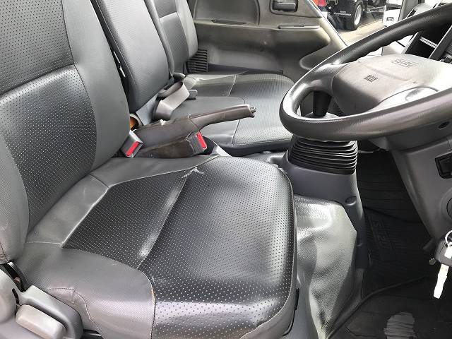 いすゞエルフクレーン3段小型（2t・3t）[写真16]