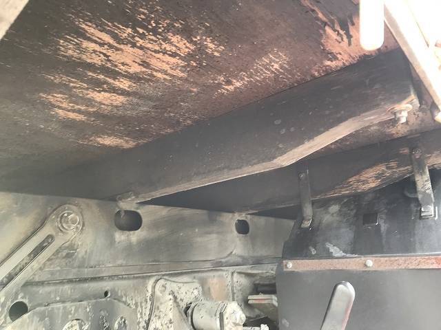 いすゞエルフクレーン3段小型（2t・3t）[写真21]