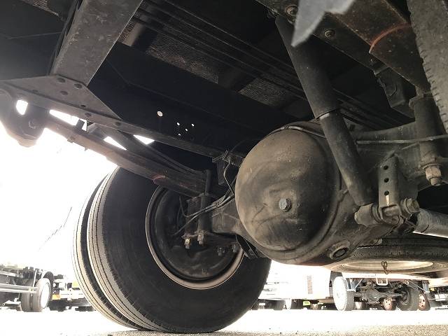 いすゞエルフクレーン3段小型（2t・3t）[写真24]