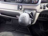 三菱ふそうキャンター平ボディ小型（2t・3t）[写真11]