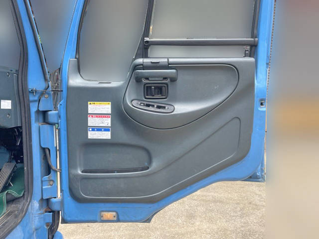 UDトラックスコンドルセーフティクレーン4段増トン（6t・8t）[写真29]