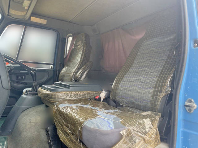 UDトラックスコンドルセーフティクレーン4段増トン（6t・8t）[写真31]