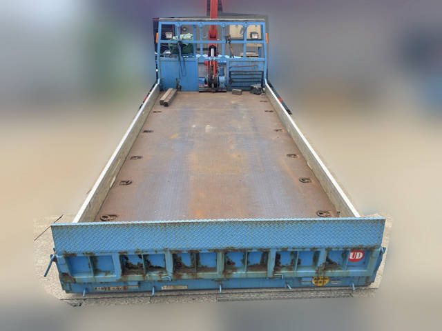 UDトラックスコンドルセーフティクレーン4段増トン（6t・8t）[写真09]