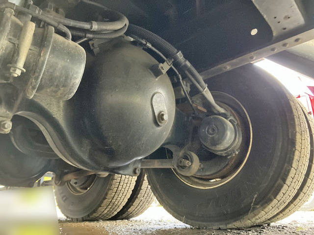 日野プロフィア平ボディ大型（10t）[写真20]