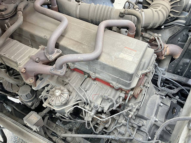 日野プロフィア平ボディ大型（10t）[写真23]