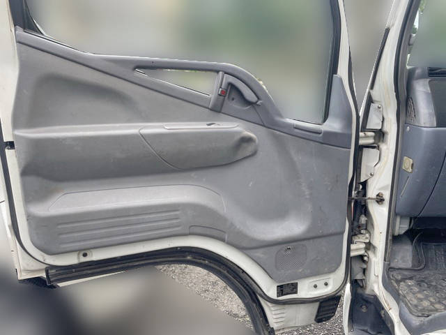 三菱ふそうキャンタークレーン3段小型（2t・3t）[写真30]