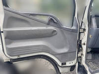 三菱ふそうキャンタークレーン3段小型（2t・3t）[写真30]