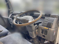 三菱ふそうキャンタークレーン3段小型（2t・3t）[写真35]