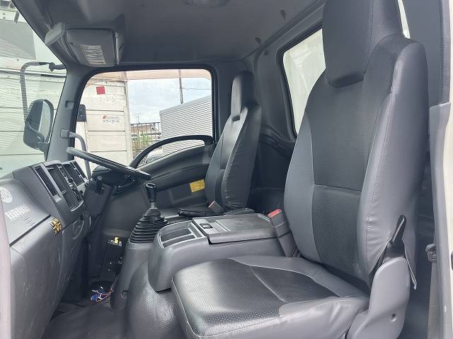 いすゞフォワードダンプ中型（4t）[写真23]