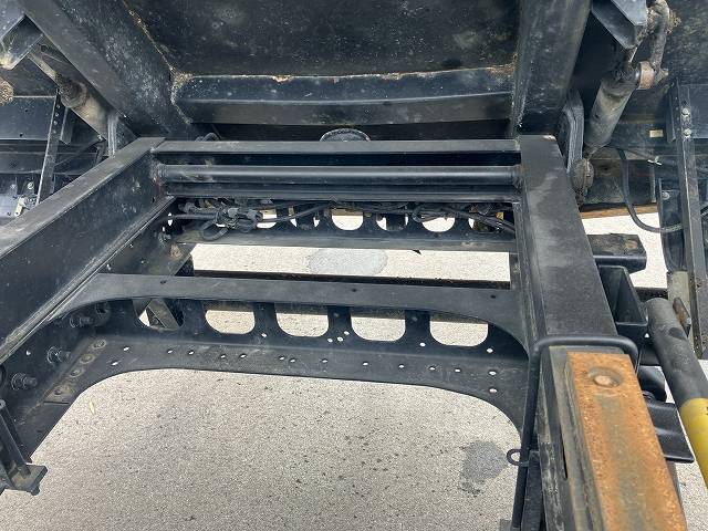 いすゞフォワードダンプ中型（4t）[写真28]