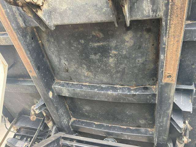 いすゞフォワードダンプ中型（4t）[写真29]