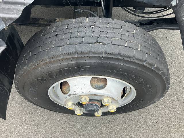 いすゞフォワードダンプ中型（4t）[写真38]