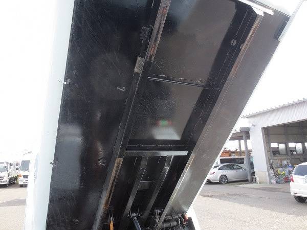 三菱ふそうキャンターパッカー車（塵芥車）小型（2t・3t）[写真14]