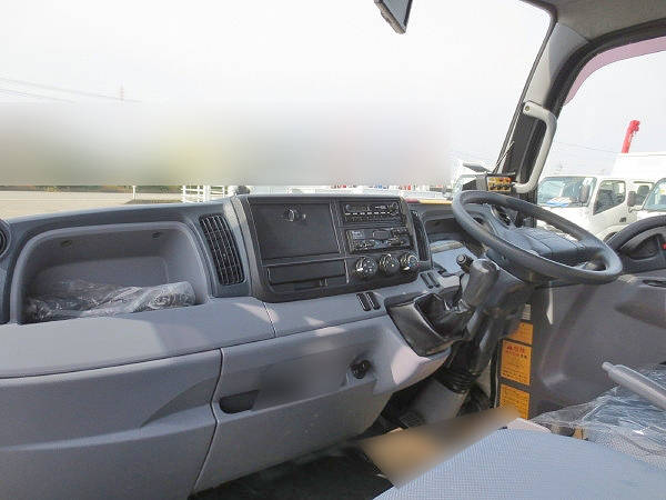 三菱ふそうキャンターパッカー車（塵芥車）小型（2t・3t）[写真17]