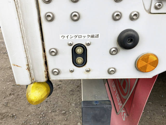 UDトラックスクオンアルミウイング大型（10t）[写真16]