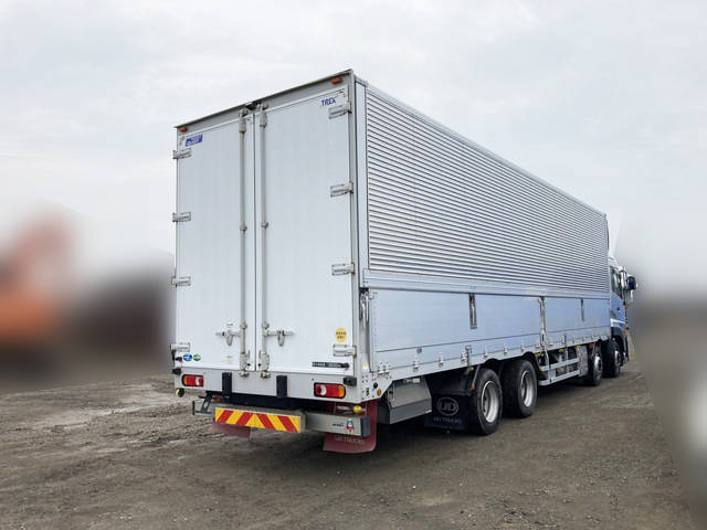 UDトラックスクオンアルミウイング大型（10t）[写真02]