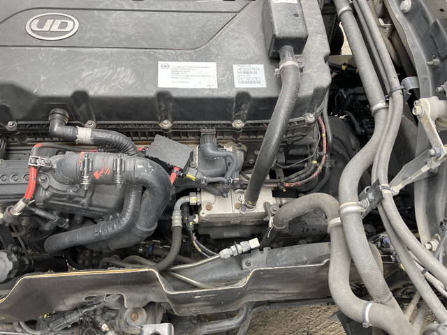 UDトラックスクオンアルミウイング大型（10t）[写真24]