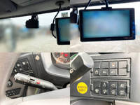 UDトラックスクオンアルミウイング大型（10t）[写真38]