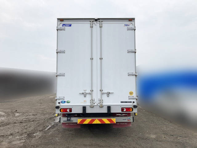 UDトラックスクオンアルミウイング大型（10t）[写真09]