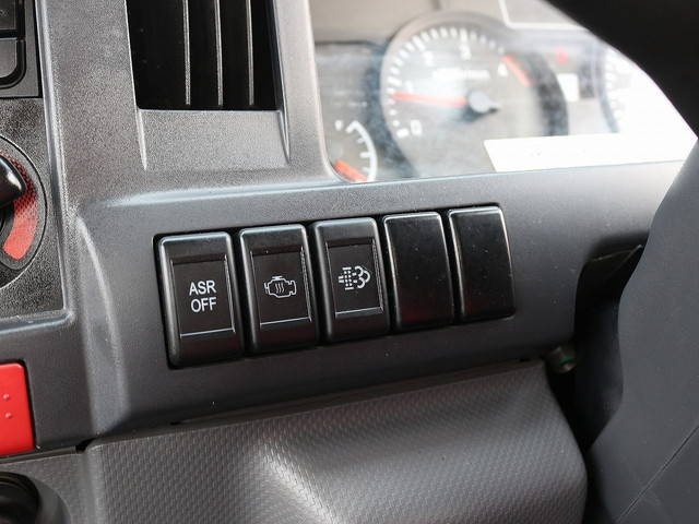 いすゞエルフ平ボディ小型（2t・3t）[写真26]