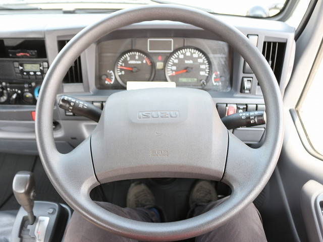 いすゞエルフ平ボディ小型（2t・3t）[写真31]