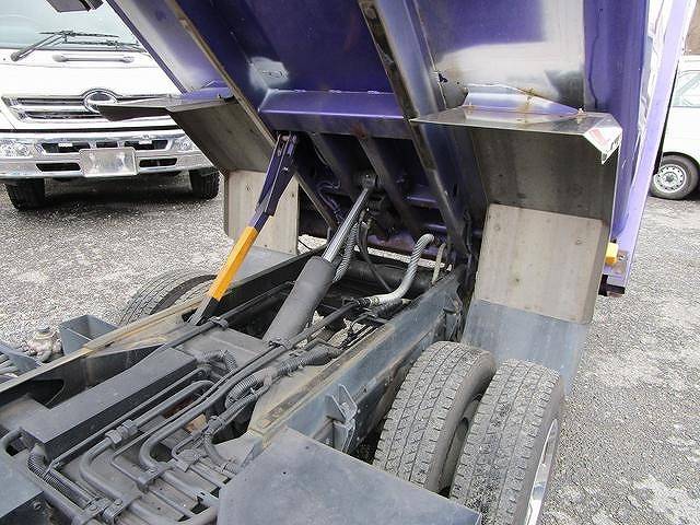 三菱ふそうキャンターパッカー車（塵芥車）小型（2t・3t）[写真18]